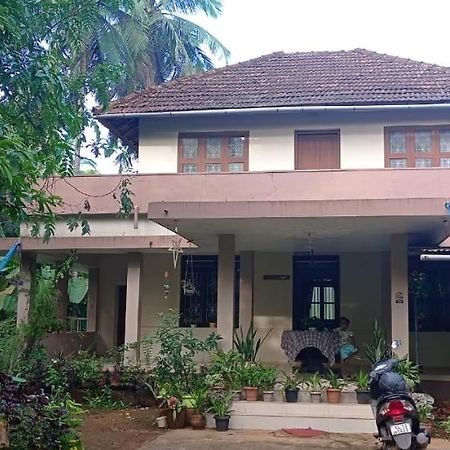 Narayanalayam-Vintage Retreat-Homestay & Rest'Inn Kannúr Kültér fotó