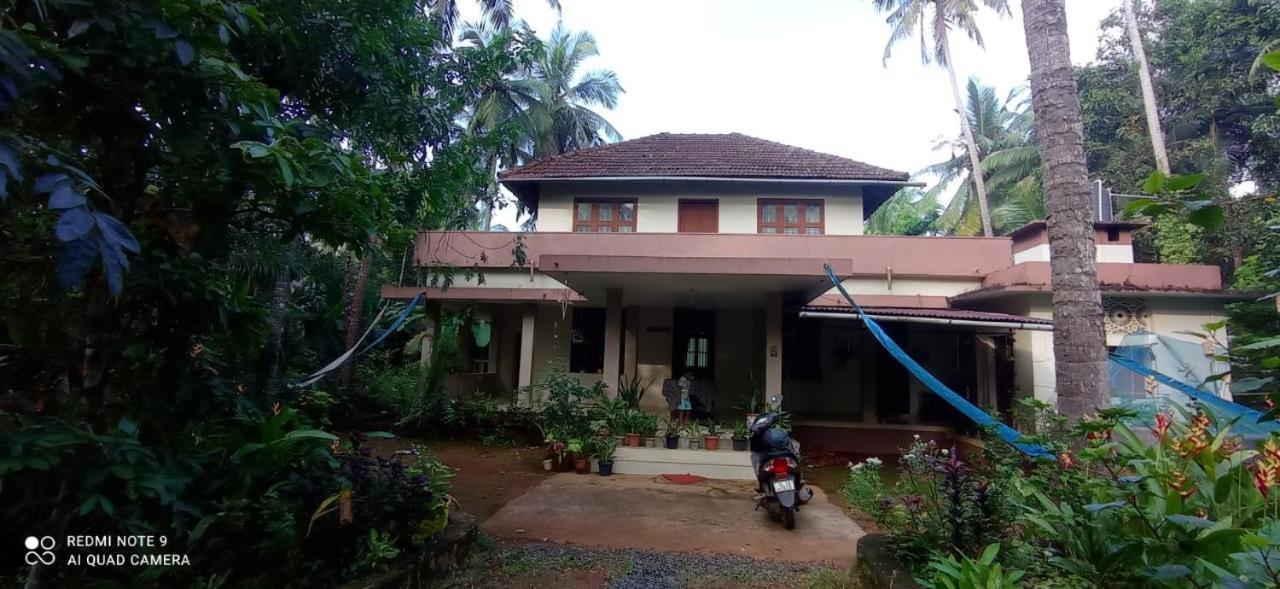 Narayanalayam-Vintage Retreat-Homestay & Rest'Inn Kannúr Kültér fotó