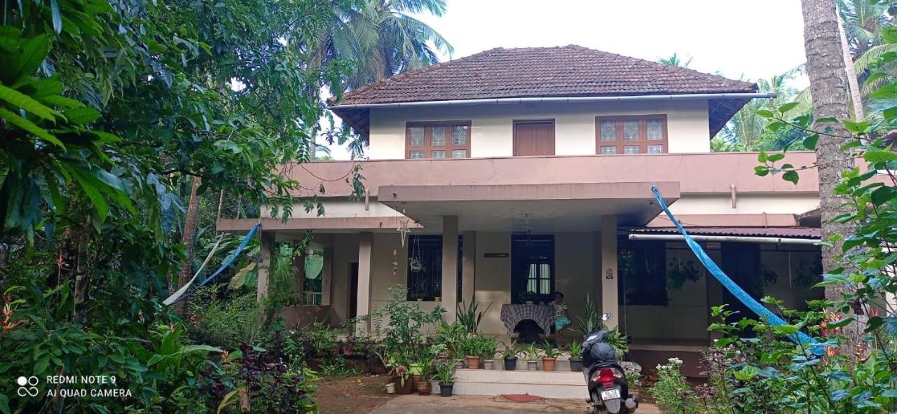 Narayanalayam-Vintage Retreat-Homestay & Rest'Inn Kannúr Kültér fotó